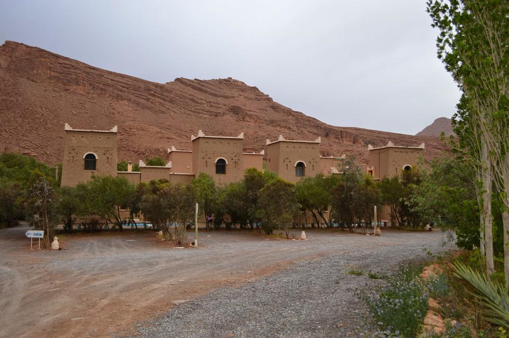 Kasbah Hotel Camping Jurassique Ifri Exteriör bild